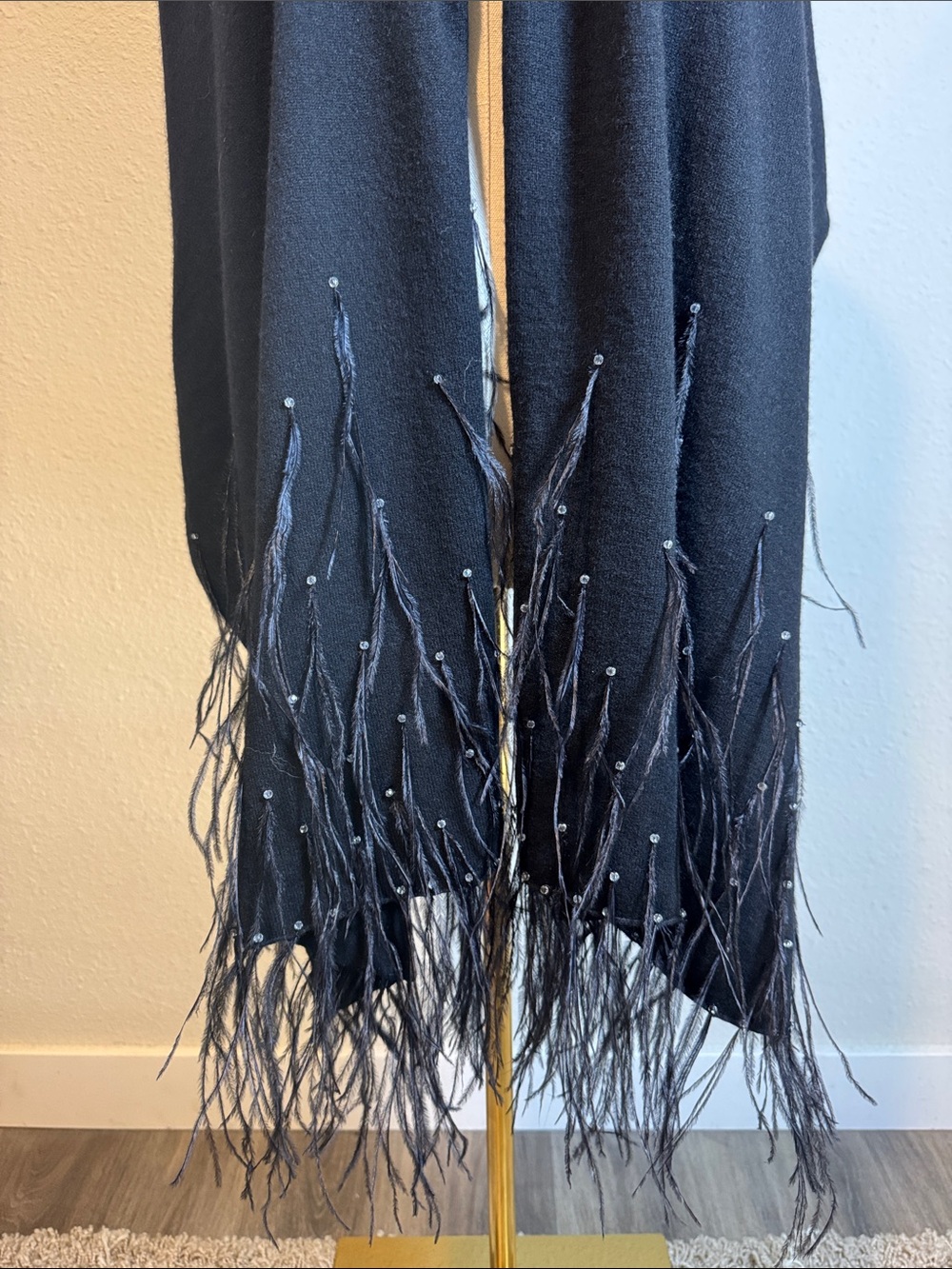 Black Rhinestone & Feather Fringe Scarf One Size - Picture 4 of 8